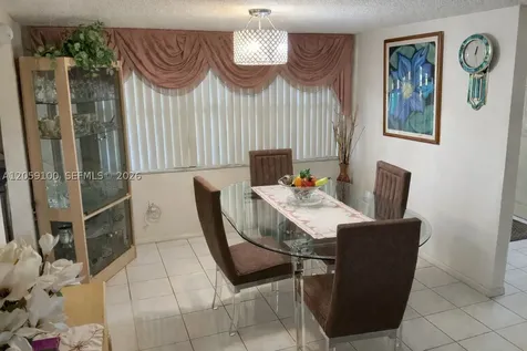 20851 San Simeon Way Miami FL 33179