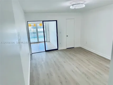 7011 Crown Gate Court Miami Lakes FL 33014