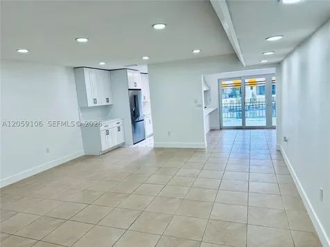 7011 Crown Gate Court Miami Lakes FL 33014