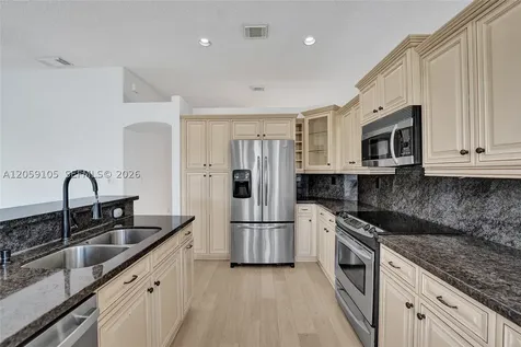 2339 NW 195th Avenue Pembroke Pines FL 33029