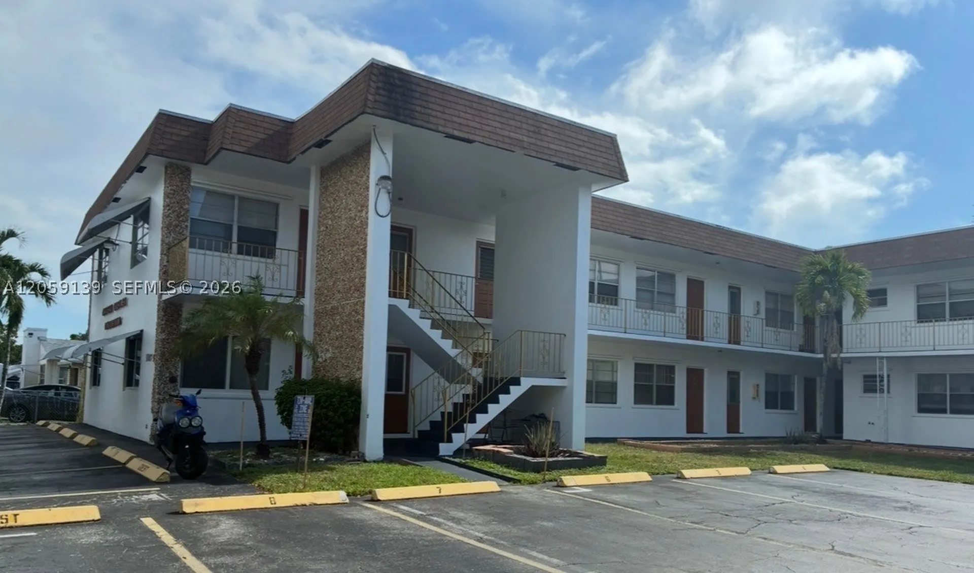 1007 N 19th Avenue Hollywood FL 33020