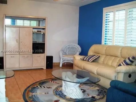 1007 N 19th Avenue Hollywood FL 33020