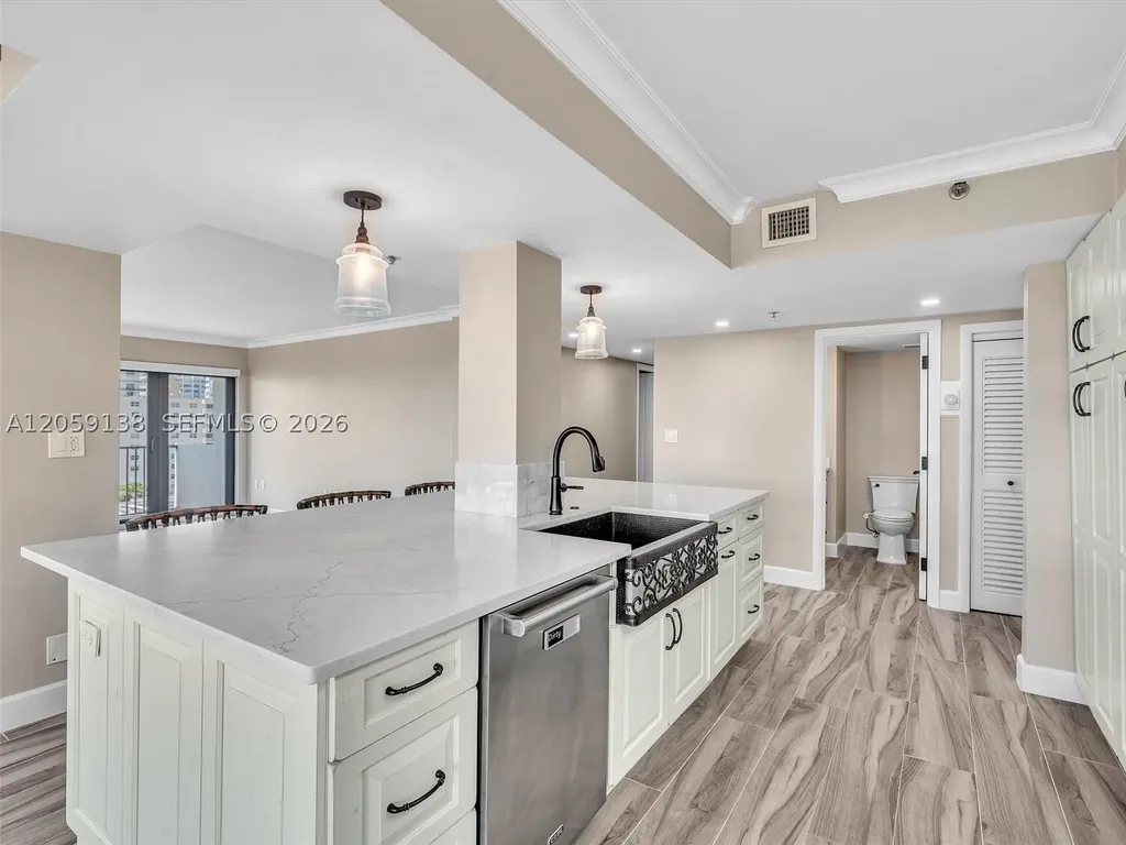 1201 S Ocean Drive Hollywood FL 33019