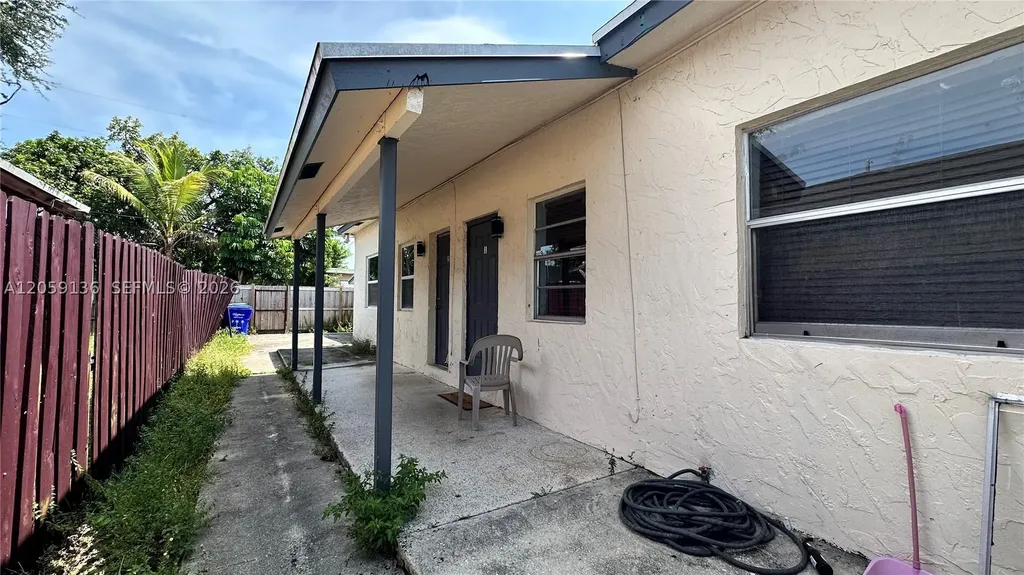 2220 Charleston Street Hollywood FL 33020