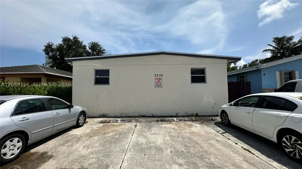 2220 Charleston Street Hollywood FL 33020