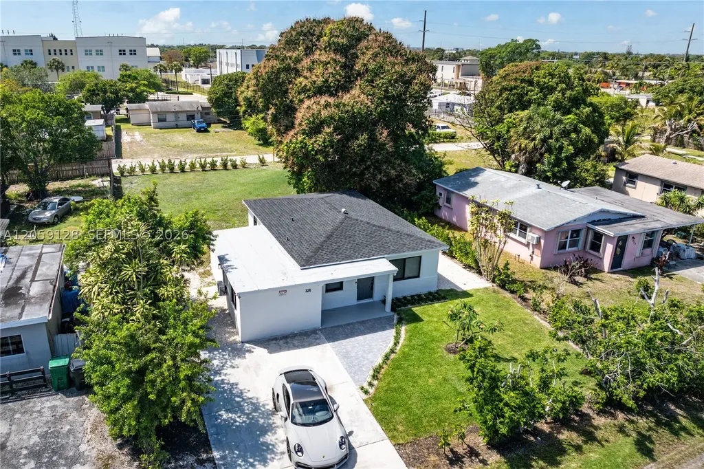 328 SW 11th Avenue Delray Beach FL 33444