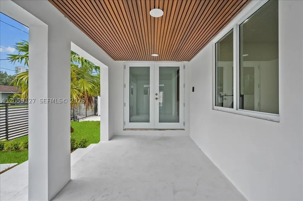 3389 NW 14th Avenue Miami FL 33142