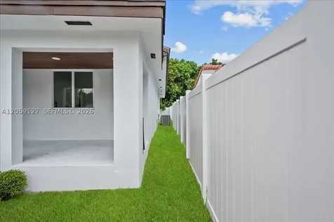 3389 NW 14th Avenue Miami FL 33142