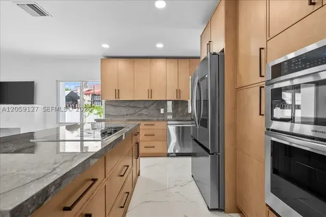3389 NW 14th Avenue Miami FL 33142