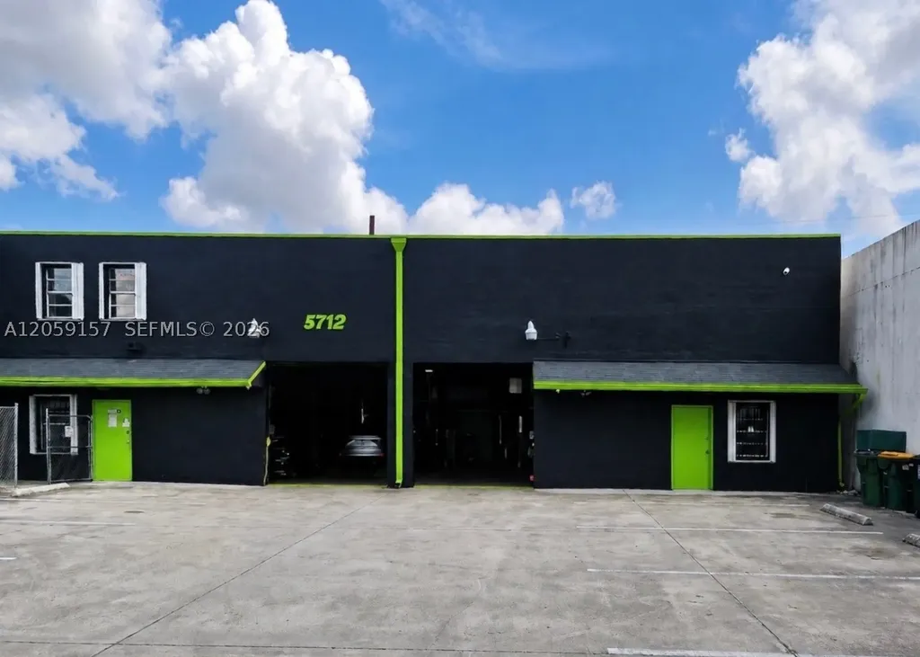 5712 Funston Street Hollywood FL 33023