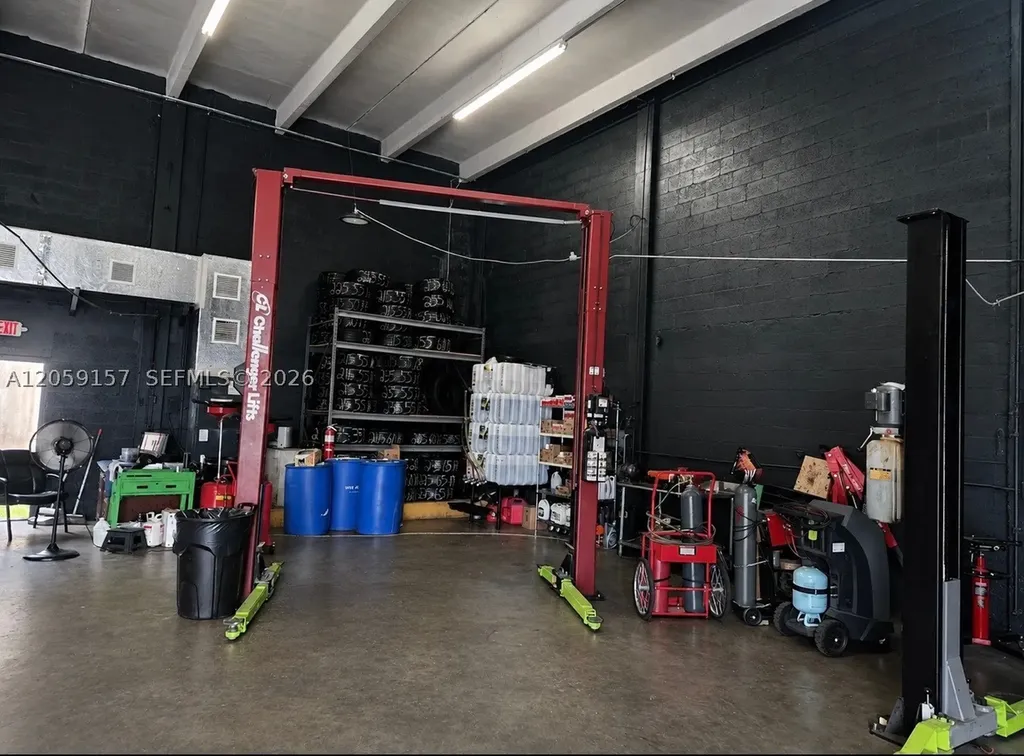5712 Funston Street Hollywood FL 33023