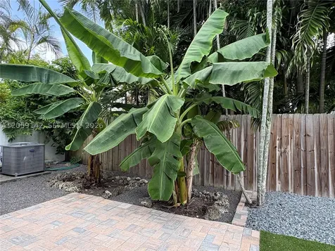 6610 SW 104th Court Miami FL 33173