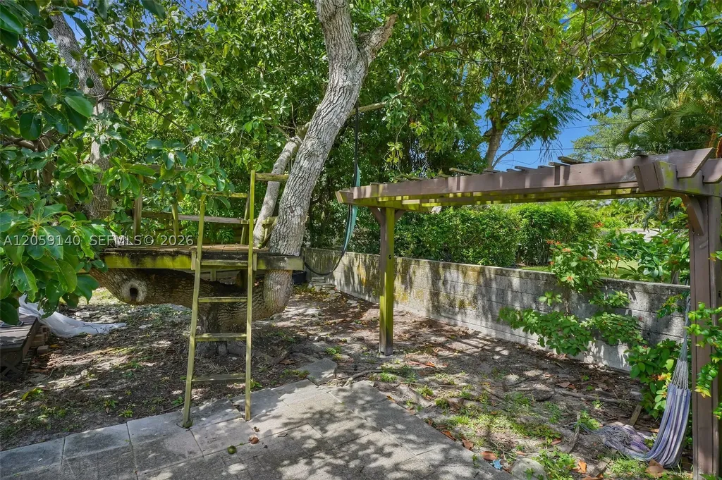 3338 Cleveland Street Hollywood FL 33021