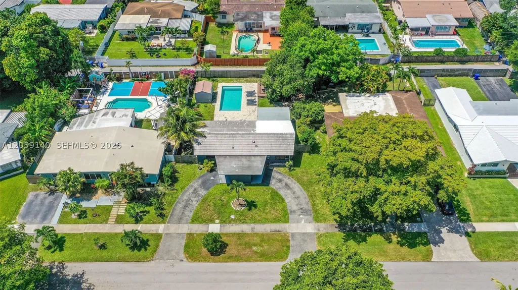 3338 Cleveland Street Hollywood FL 33021