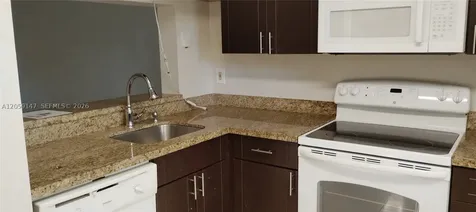 729 NW 92 Av Bding 29 Plantation FL 33324