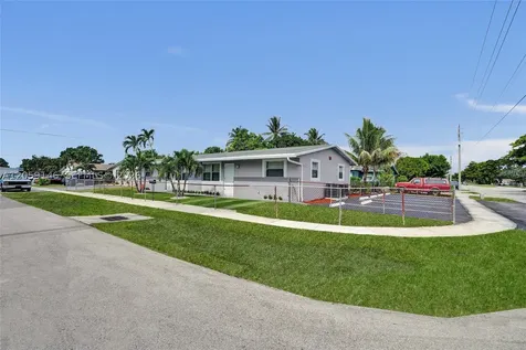 5900 NW 19th Street Sunrise FL 33313