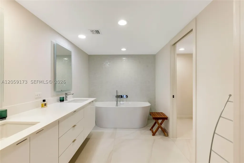 3100 NE 47th Court Fort Lauderdale FL 33308