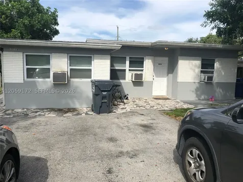 5647 Hayes Street Hollywood FL 33021