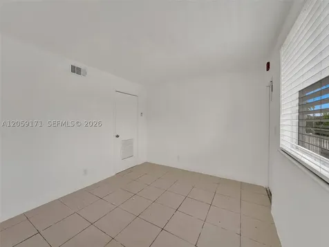 14190 W Dixie Highway North Miami FL 33161