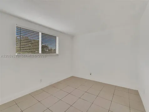 14190 W Dixie Highway North Miami FL 33161