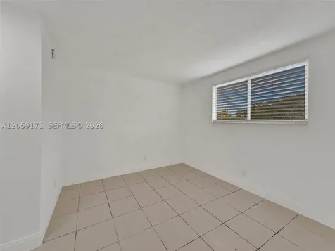 14190 W Dixie Highway North Miami FL 33161