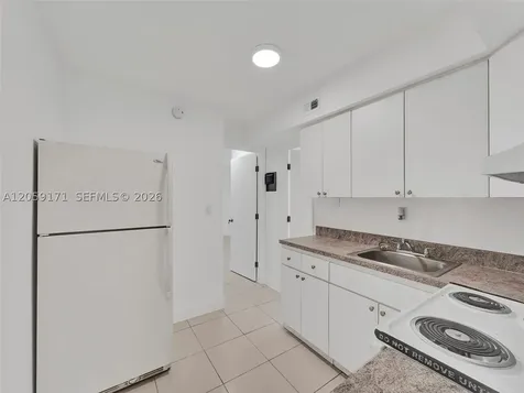 14190 W Dixie Highway North Miami FL 33161