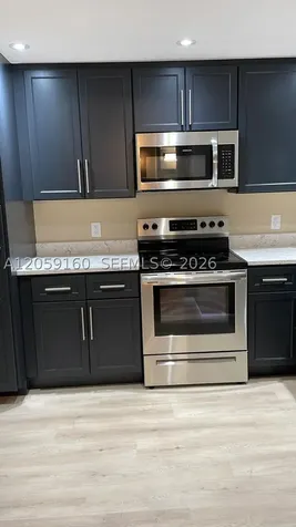 120 Royal Park Drive Oakland Park FL 33309