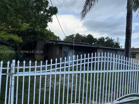 809 NW 108th Street Miami FL 33168