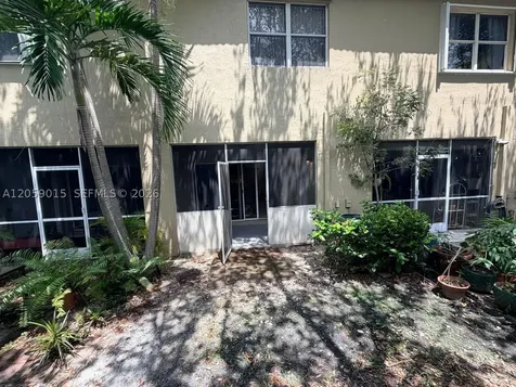 752 SW 122nd Terrace Pembroke Pines FL 33025