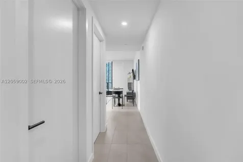 121 NE 5th Street Miami FL 33132