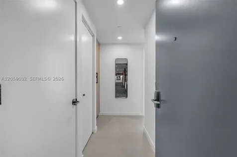 121 NE 5th Street Miami FL 33132