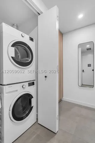 121 NE 5th Street Miami FL 33132