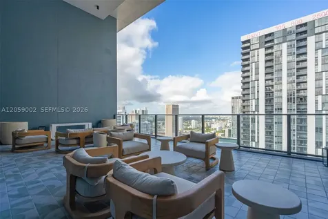 121 NE 5th Street Miami FL 33132