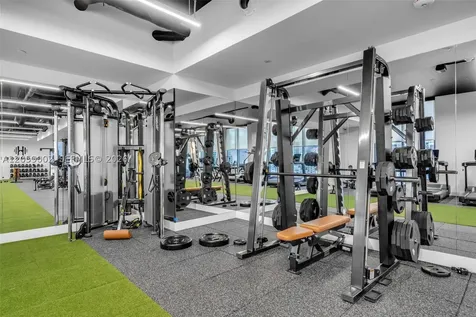 121 NE 5th Street Miami FL 33132
