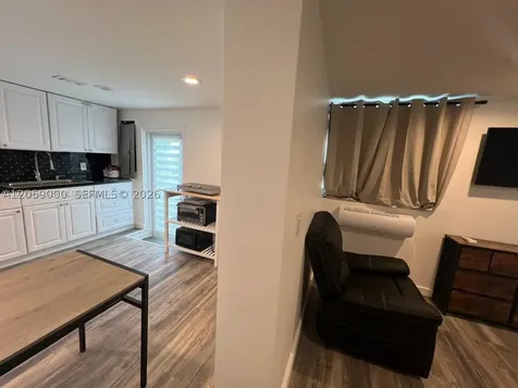 1430 NE 149th Street Miami FL 33161