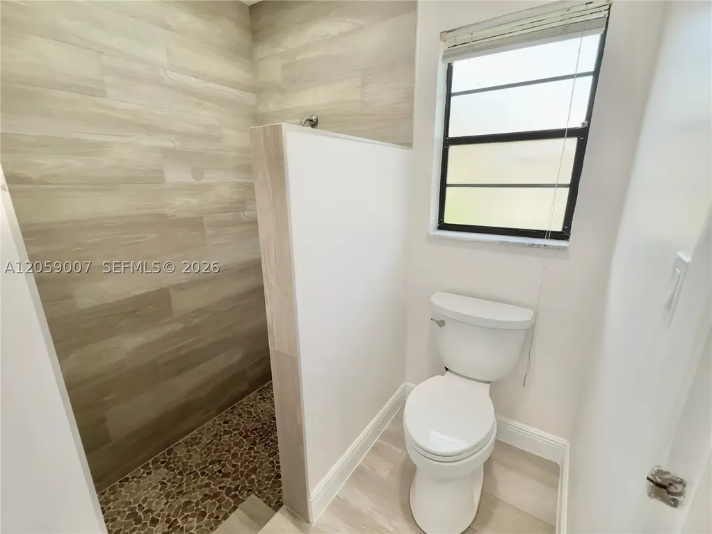 9788 NW 3rd Manor Coral Springs FL 33071