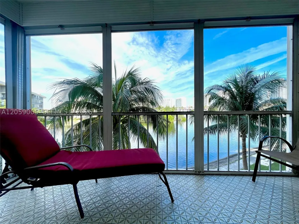 3030 Marcos Drive Aventura FL 33160