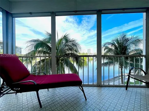 3030 Marcos Drive Aventura FL 33160