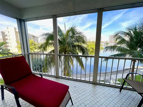 3030 Marcos Drive Aventura FL 33160
