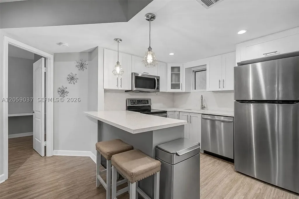 8290 Lake Drive Doral FL 33166