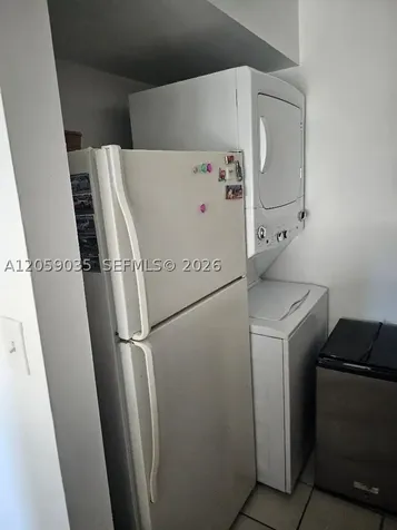 2505 W 67th Place Hialeah FL 33016