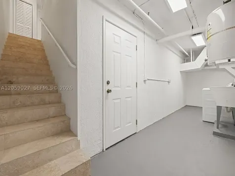 5864 SW 74th Terrace South Miami FL 33143