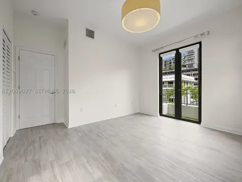 5864 SW 74th Terrace South Miami FL 33143