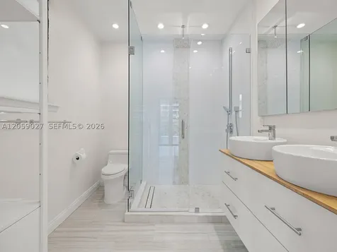 5864 SW 74th Terrace South Miami FL 33143