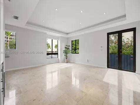5864 SW 74th Terrace South Miami FL 33143