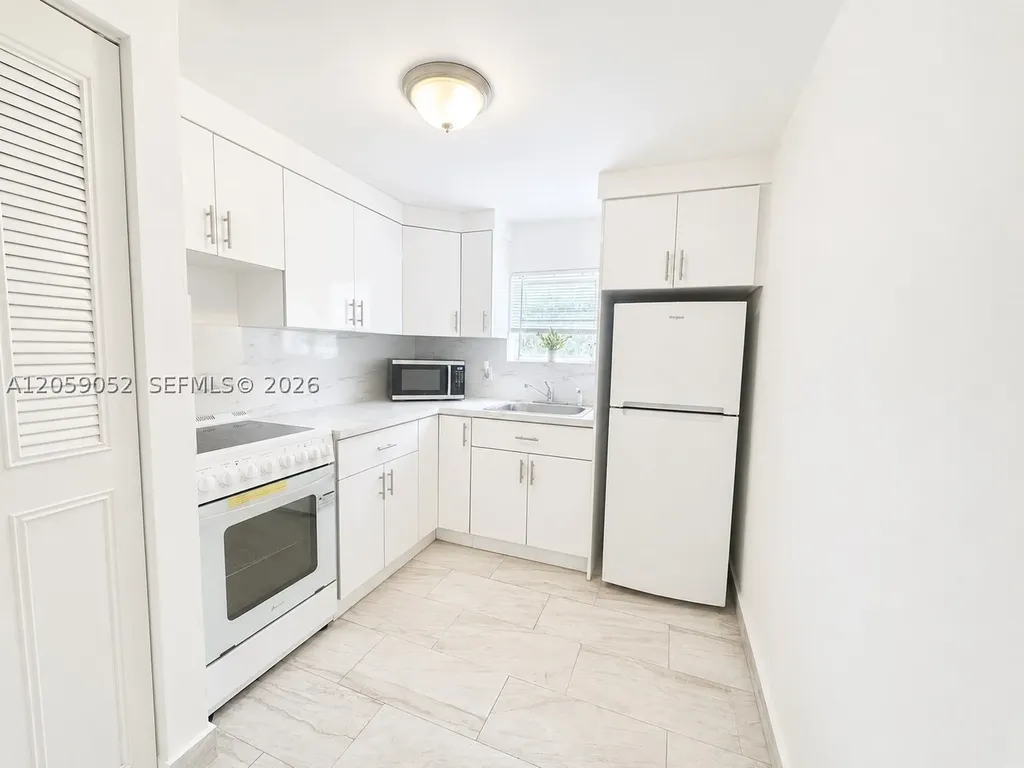 2519 Pierce Street Hollywood FL 33020