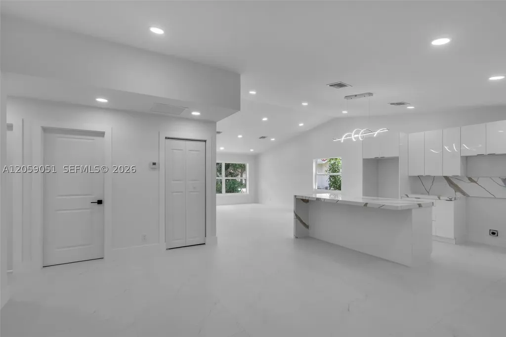 2828 NW 95th Avenue Coral Springs FL 33065