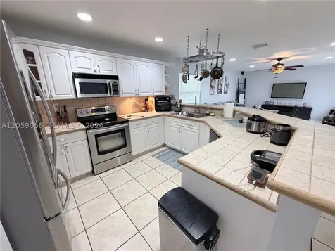 15253 SW 138th Terrace Miami FL 33196