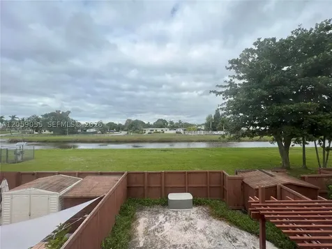6211 SW 116th Place Miami FL 33173