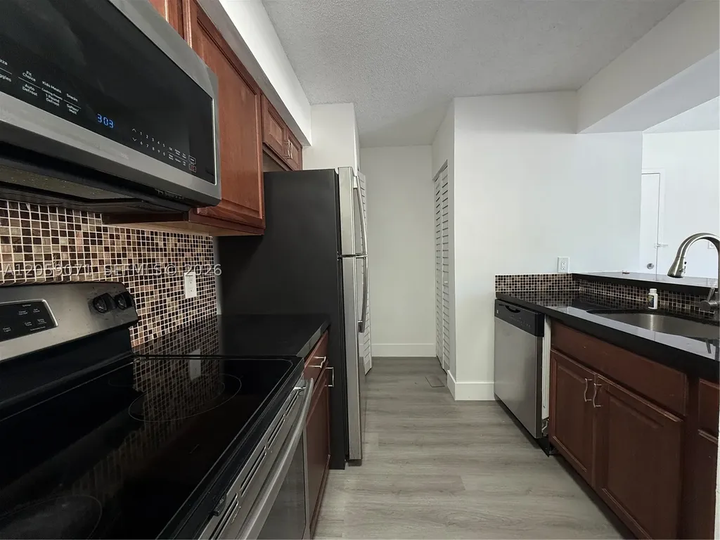 510 S Park Road Hollywood FL 33021